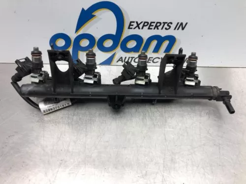 Injector (benzine injectie)-7590601