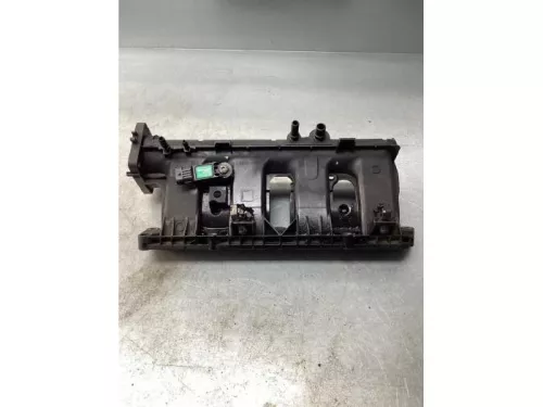 Inlaatspruitstuk-7435255