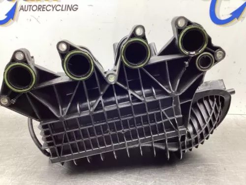 Inlaatspruitstuk-8075628