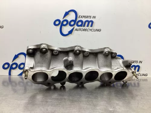 Inlaatspruitstuk-7918405