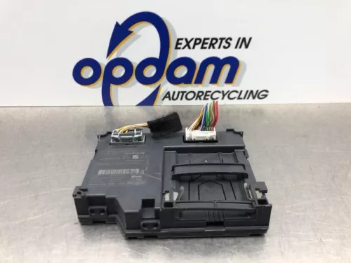 Kaartlezer (slot)-8197133