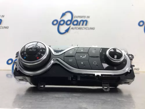 Kachel Bedieningspaneel-8120736