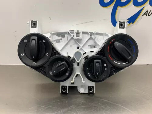 Kachel Bedieningspaneel-8271193