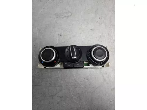 Kachel Bedieningspaneel-8255600