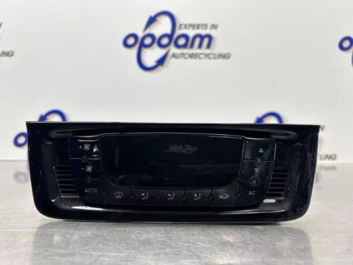 Kachel Bedieningspaneel-8218362