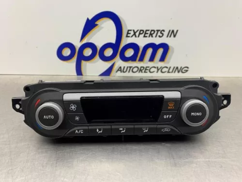 Kachel Bedieningspaneel-8240447