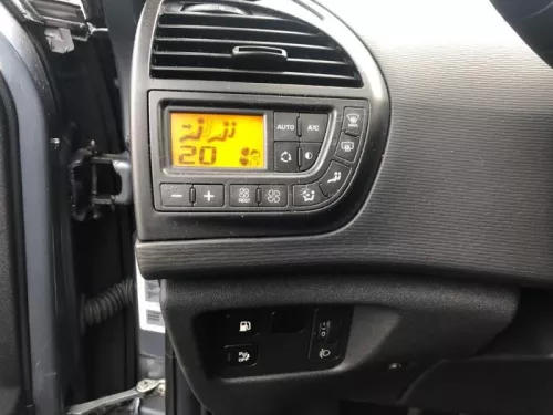 Kachel Bedieningspaneel-8108186