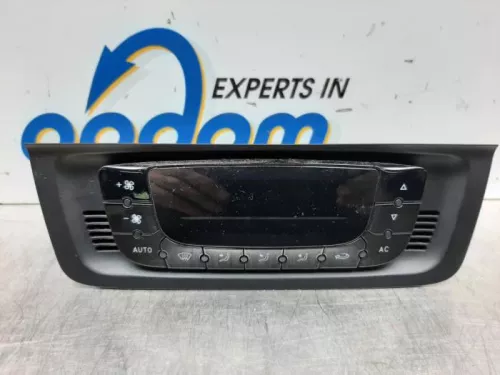 Kachel Bedieningspaneel-7614687