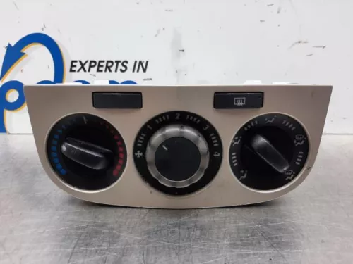 Kachel Bedieningspaneel-7609997