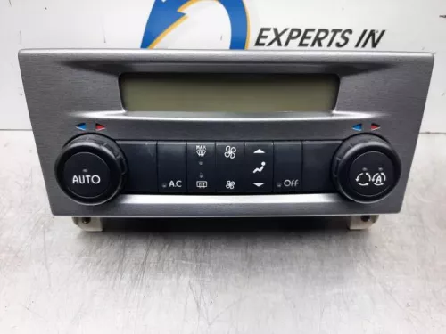 Kachel Bedieningspaneel-7576850