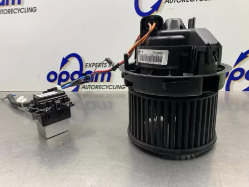 Kachel Ventilatiemotor-8139102