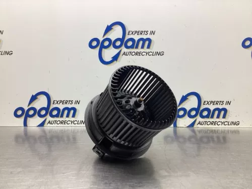Kachel Ventilatiemotor-8046884