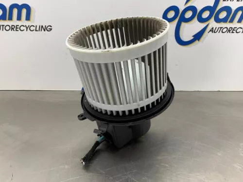 Kachel Ventilatiemotor-8271193