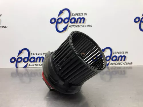 Kachel Ventilatiemotor-8206333