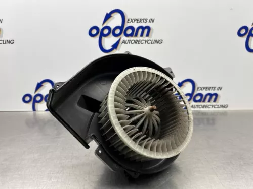 Kachel Ventilatiemotor-8264011