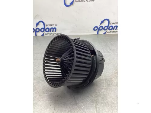 Kachel Ventilatiemotor-8037708