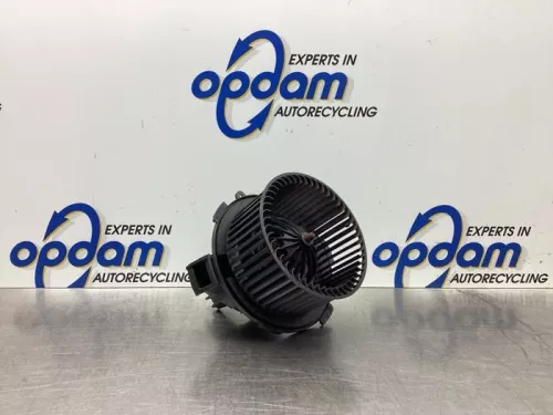 Kachel Ventilatiemotor-7729012