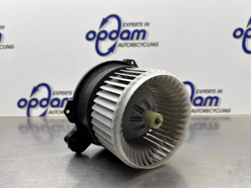 Kachel Ventilatiemotor-8321332