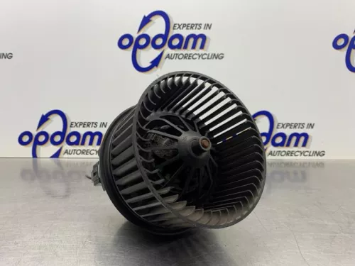 Kachel Ventilatiemotor-8240447