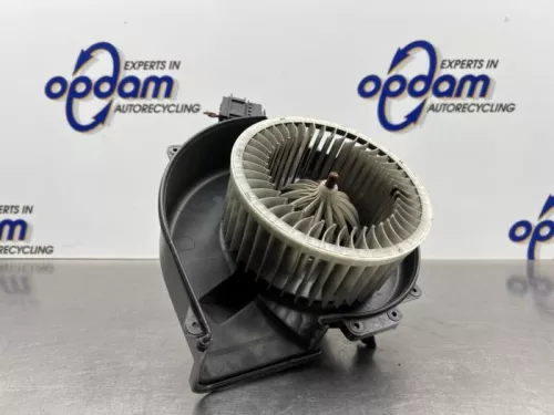 Kachel Ventilatiemotor-8299790