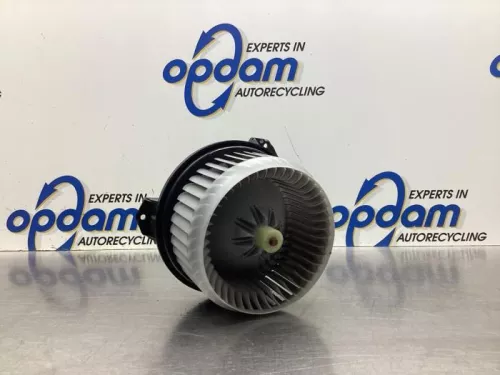 Kachel Ventilatiemotor-8076709