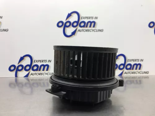 Kachel Ventilatiemotor-8191090