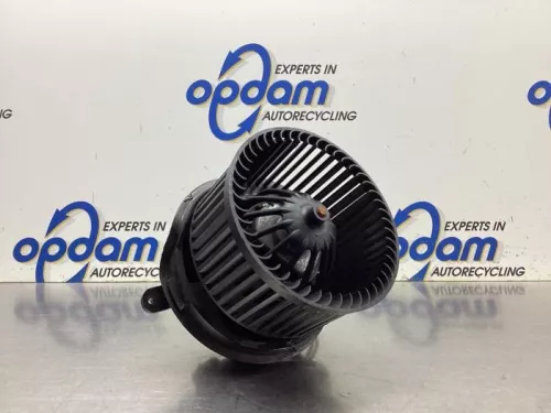 Kachel Ventilatiemotor-8130366