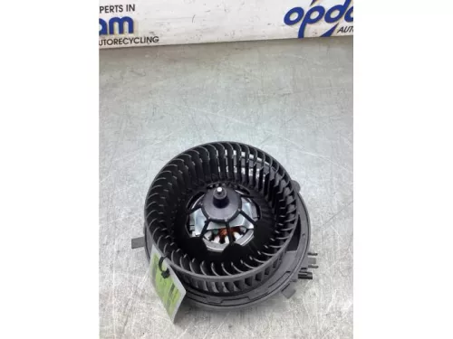 Kachel Ventilatiemotor-8282910