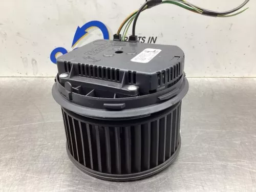 Kachel Ventilatiemotor-7577094